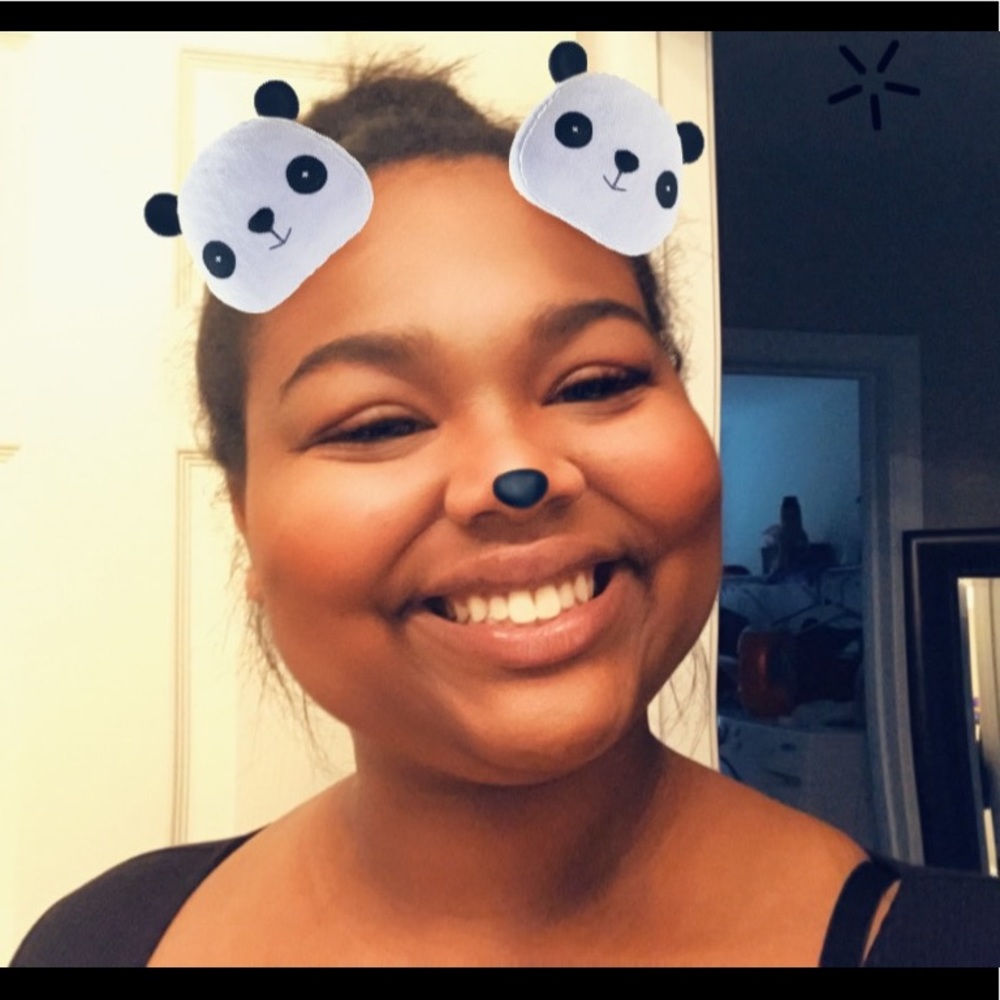 Meet your Posher, Kamaria